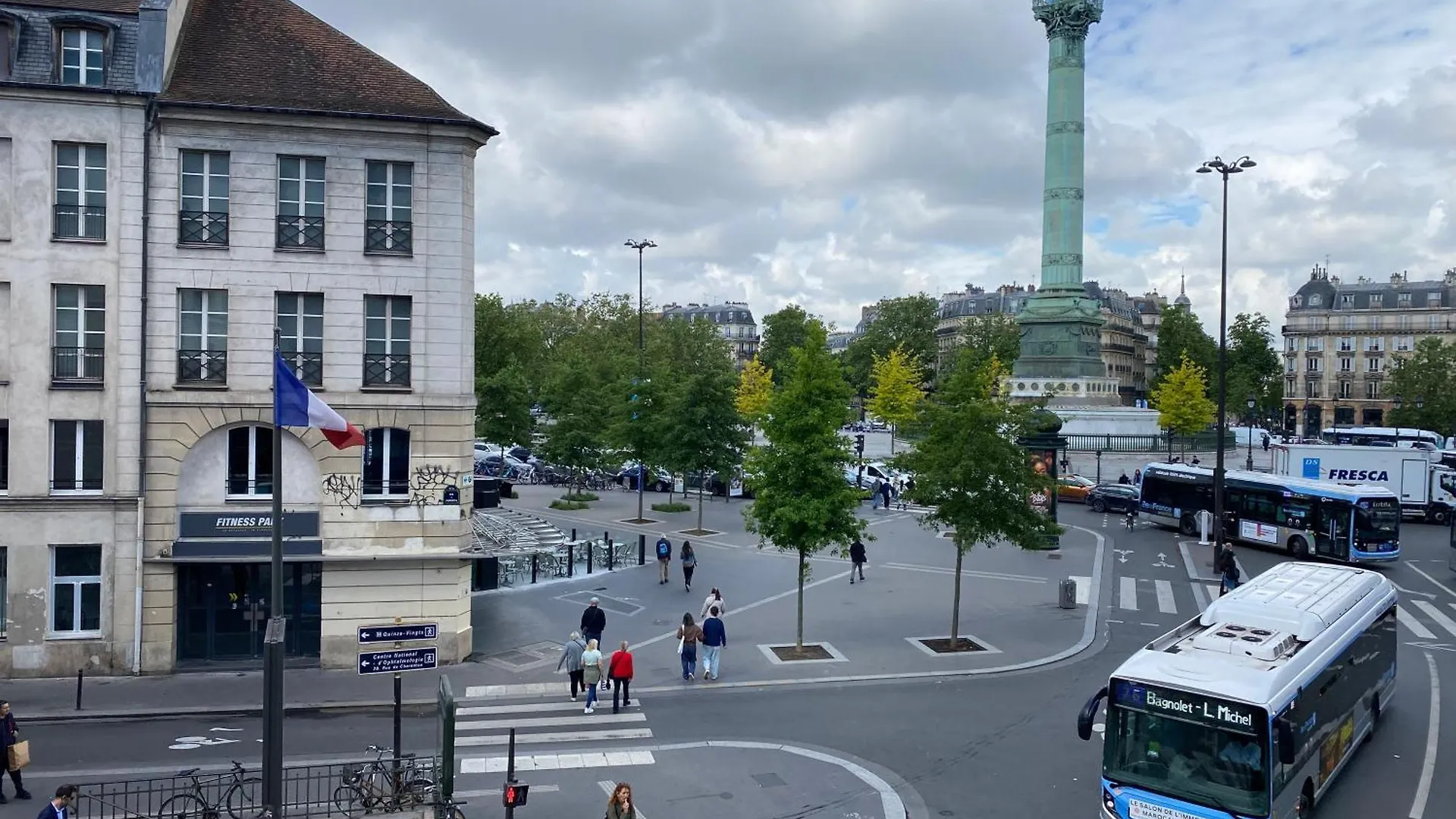 Homestay At Place Bastille Near Metro And Maris Modern Paris